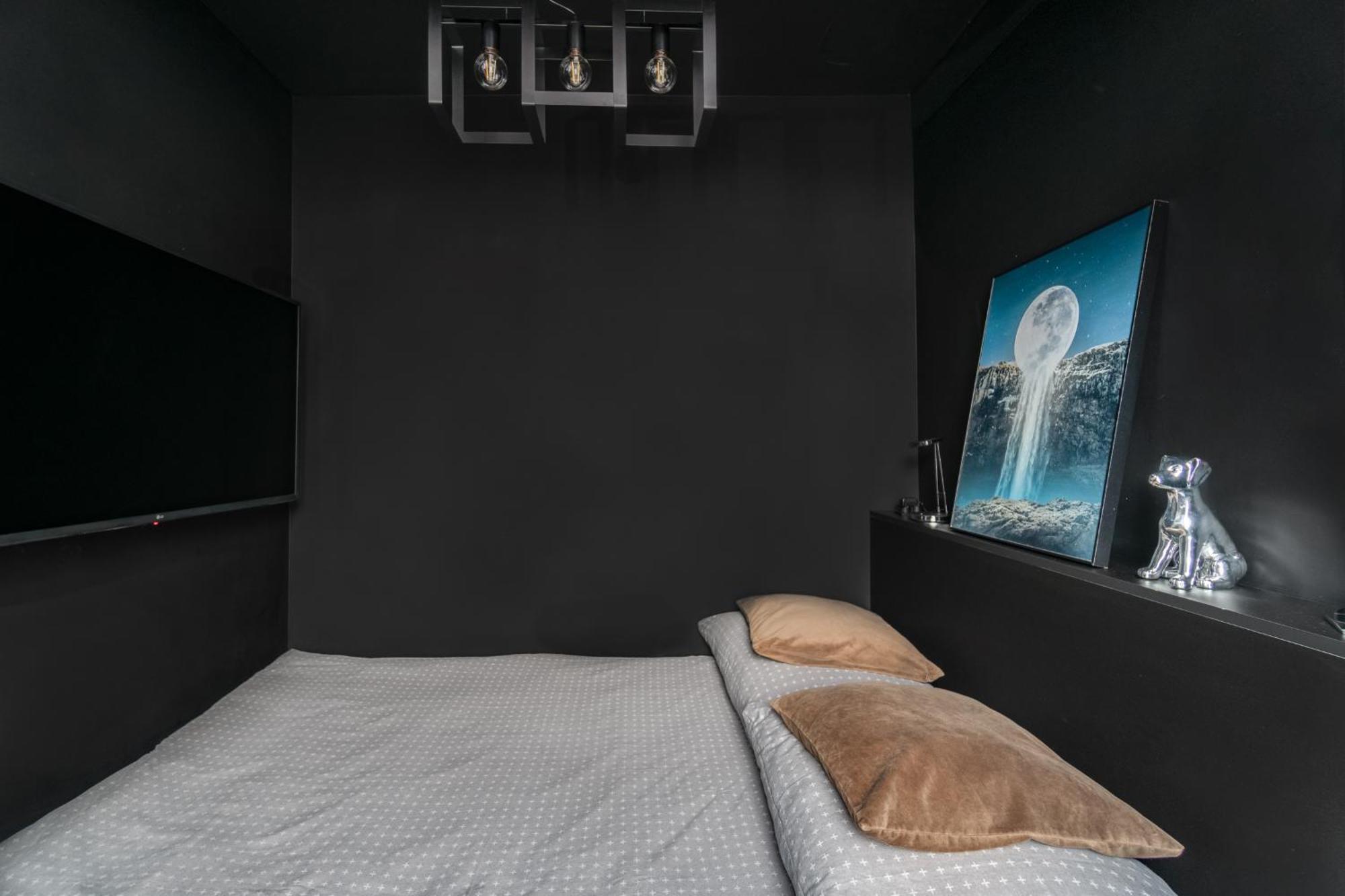 Blacknight Apartment - Self Check-In 24H Wrocław Eksteriør billede